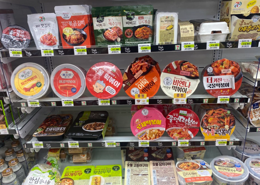Tteokbokki and Korean ready-to-eat foods at a convenience store